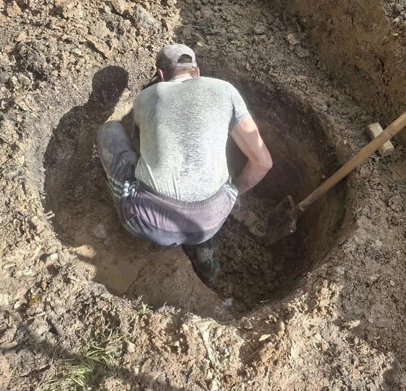 команда потомственных мастеров по строительству колодцев и септиков в Ступино и Ступинском районе